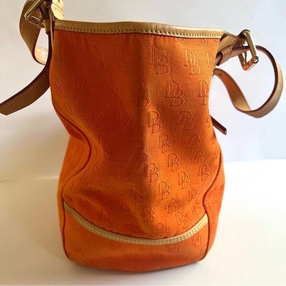 DOONEY & BOURKE Classic Orange Tote Bag - Picture 7 of 16